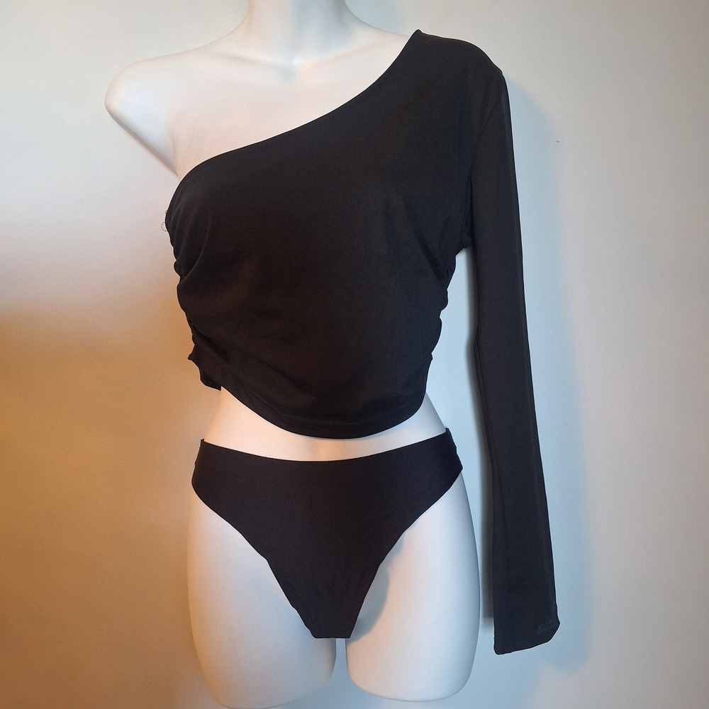 Athina Black One Shoulder Long Sleeve Ruched Crop Top Size Medium